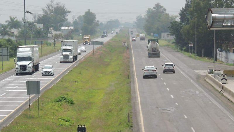 Las-vias-de-comunicación-continuán-libres